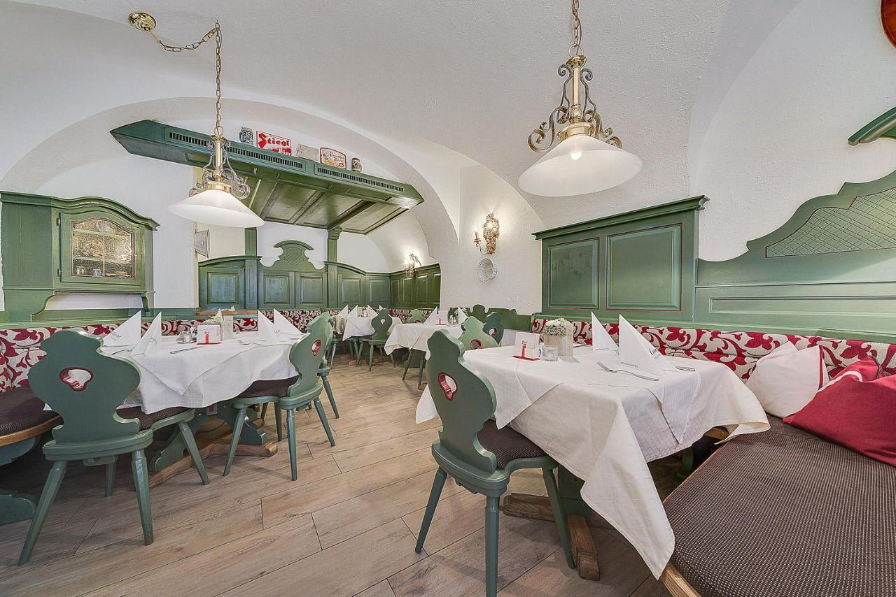 Gasthof Hotel Hauslwirt ゴリング・アン・デア・ザルツァッハ エクステリア 写真